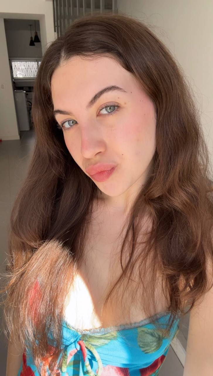 Nude girl Amber in Gurgaon