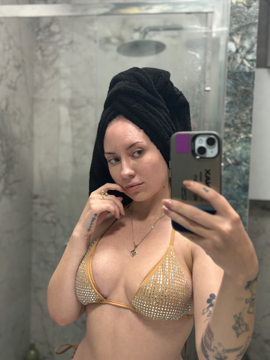 Nude girl KateV in Gurgaon