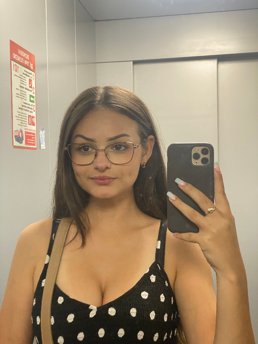 Sexy model Stacy in Gurgaon