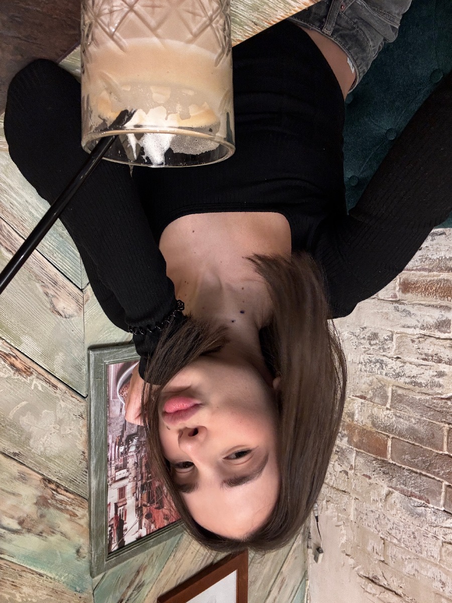 Fresh photos, fresh mood — Tina online in Gurgaon